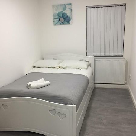 Sama'S Stylish Room 3 Manchester Exterior foto